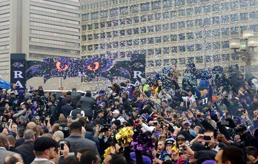  曼城庆典活动筹备中，球迷期待盛大仪式